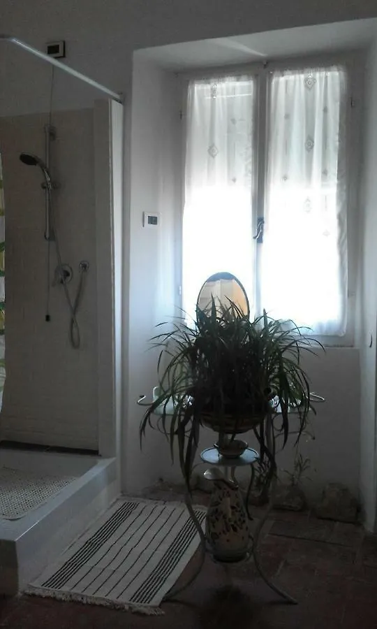 Sotto Il Castello Bed and Breakfast Trebiano 0*,  Italien