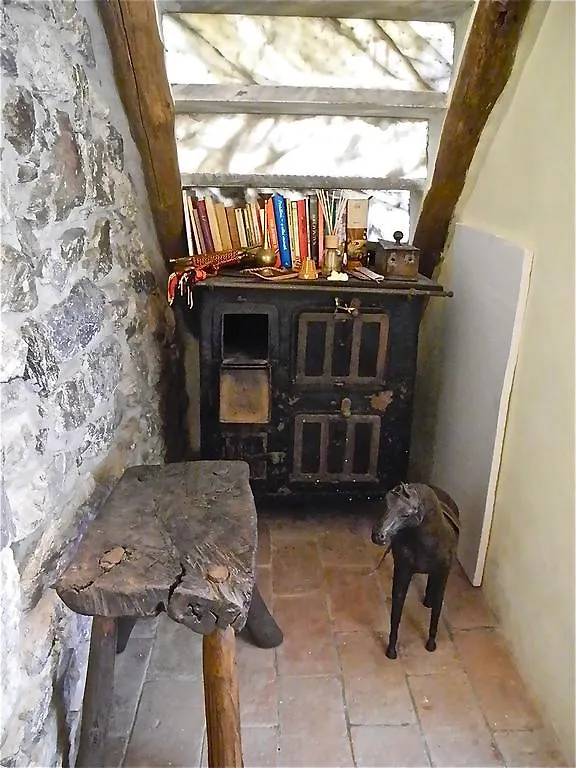 Sotto Il Castello Bed & Breakfast Trebiano 0*,