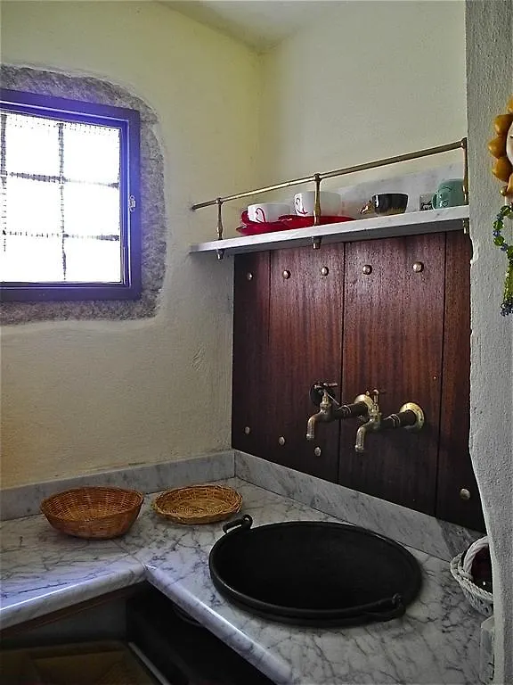 Sotto Il Castello Bed & Breakfast Trebiano