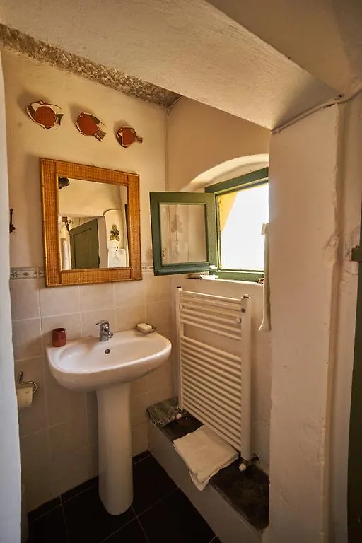 Sotto Il Castello Bed & Breakfast Trebiano