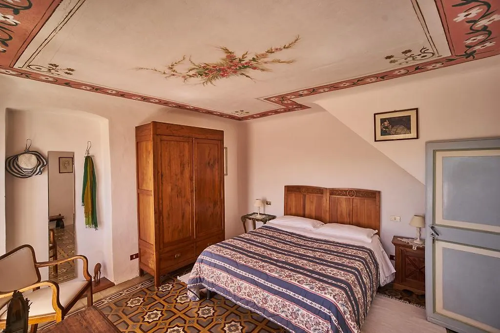 Sotto Il Castello Bed & Breakfast Trebiano 0*,  Italy