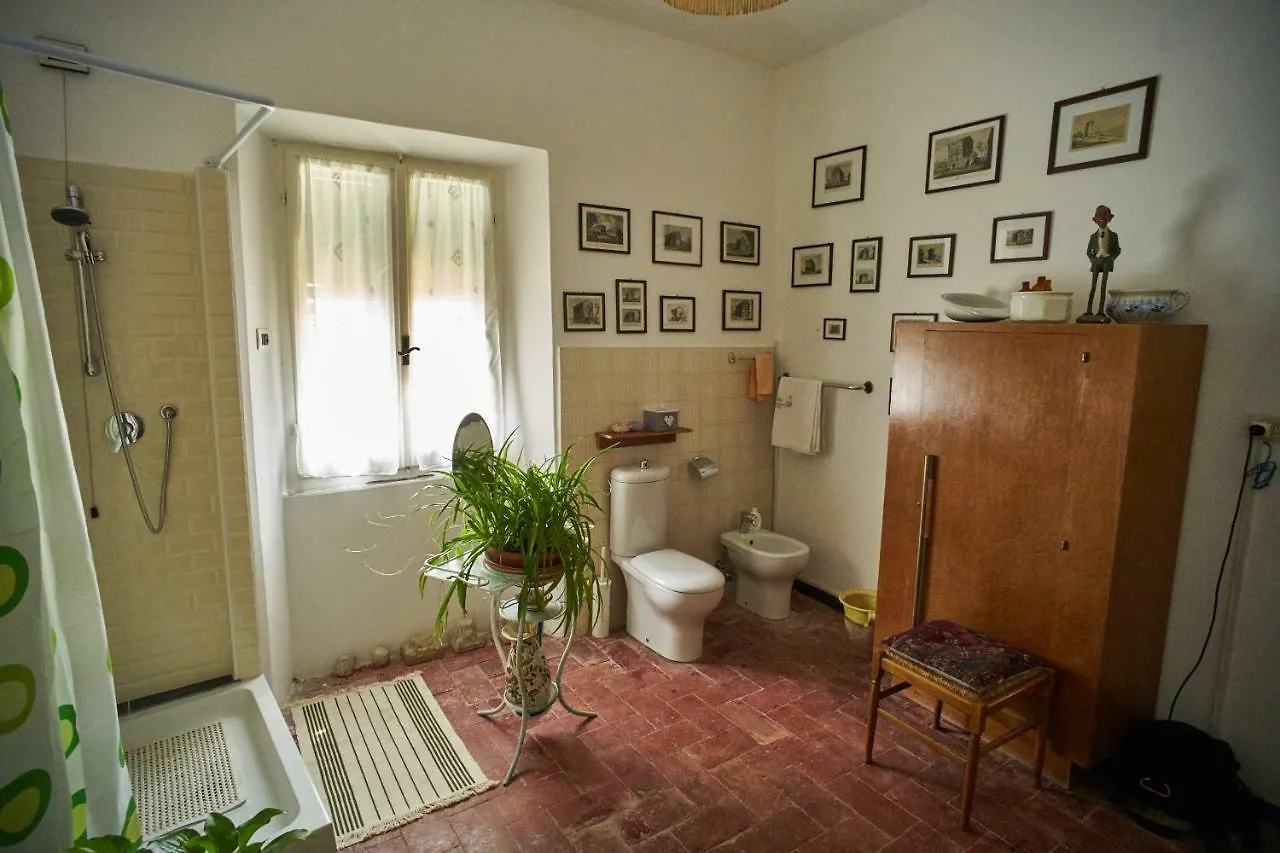 Sotto Il Castello Bed & Breakfast Trebiano Italy